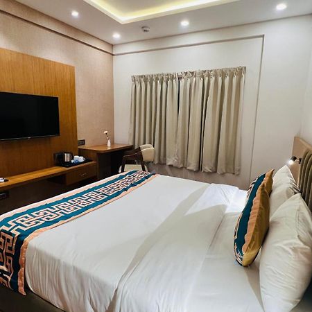 Hotel Aashraya Dod Jala 外观 照片