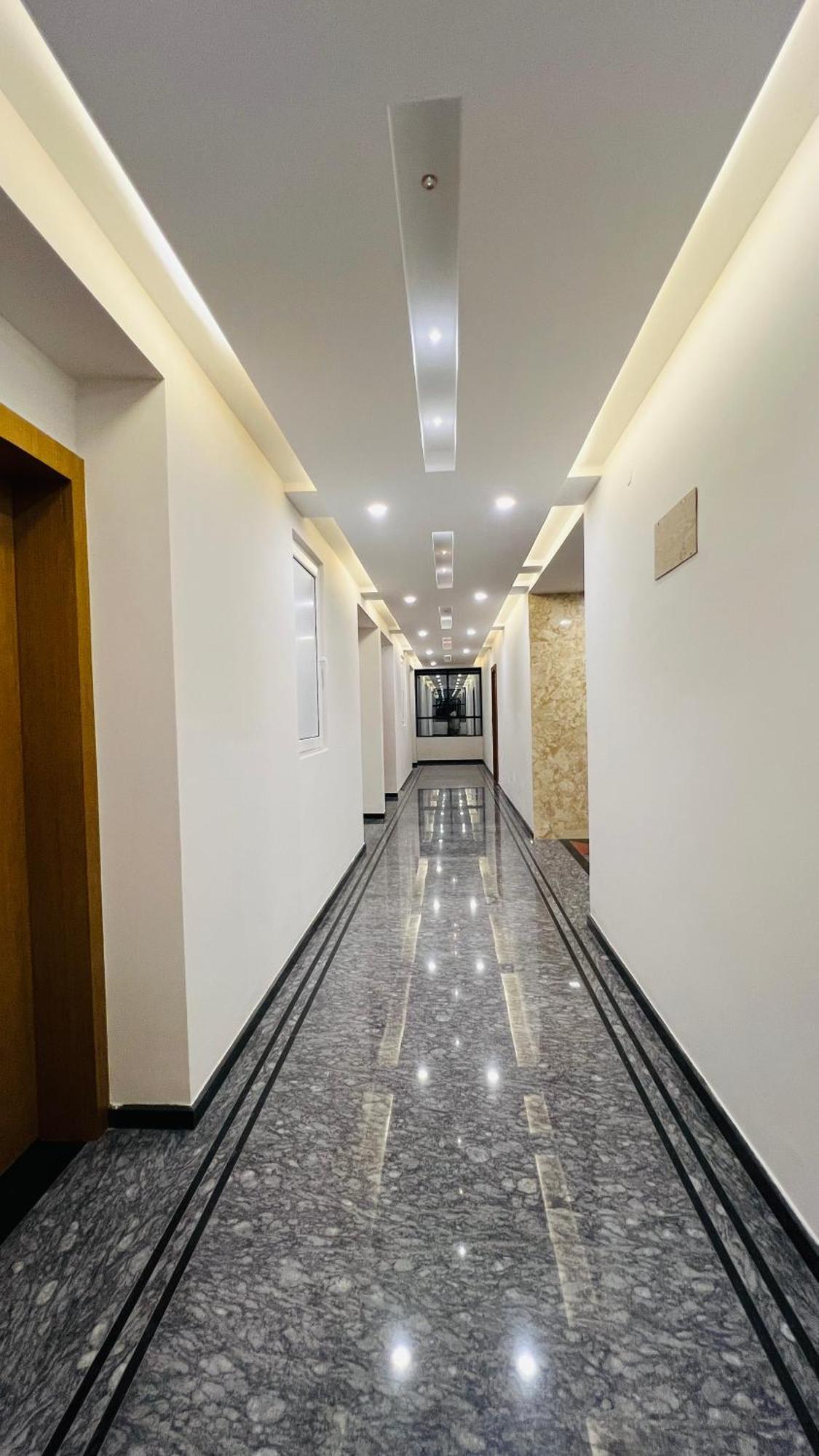Hotel Aashraya Dod Jala 外观 照片