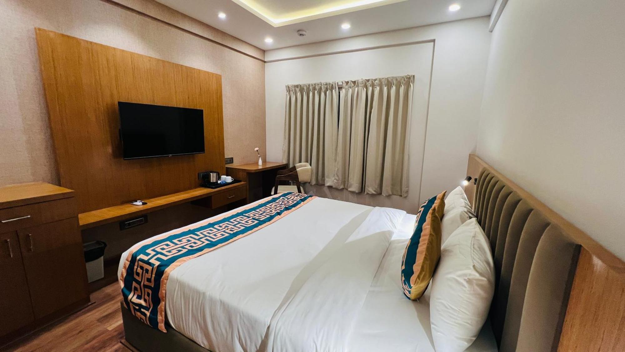 Hotel Aashraya Dod Jala 外观 照片