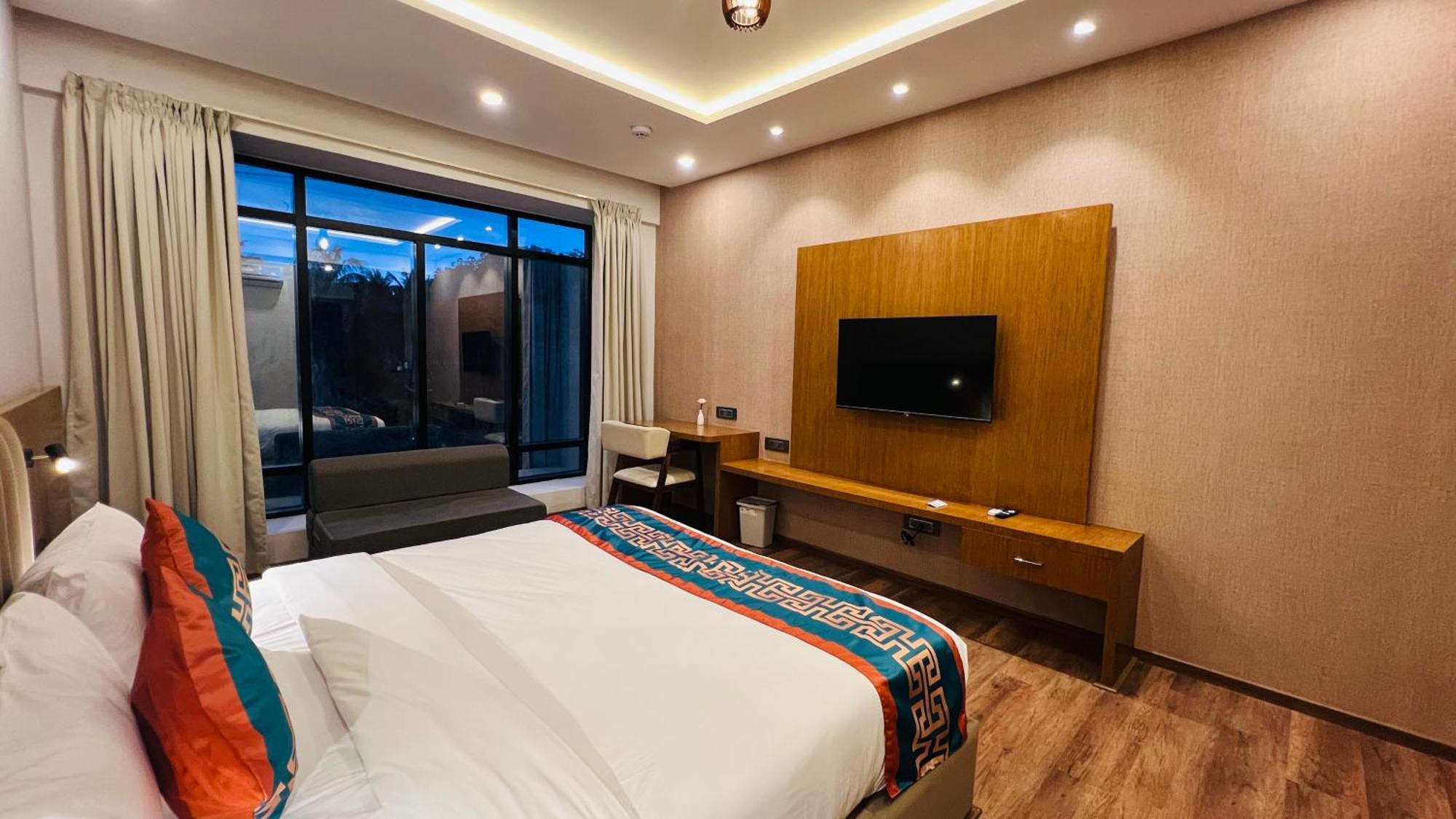 Hotel Aashraya Dod Jala 外观 照片